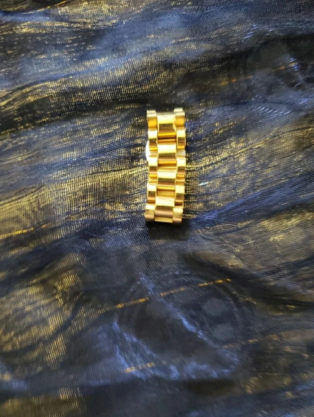 NWT-Gold Toned Watch Link Look Ring Size 9